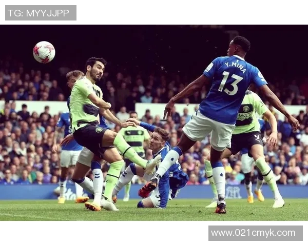 曼城与埃弗顿精彩对决回顾PPTV录像全程回放分析